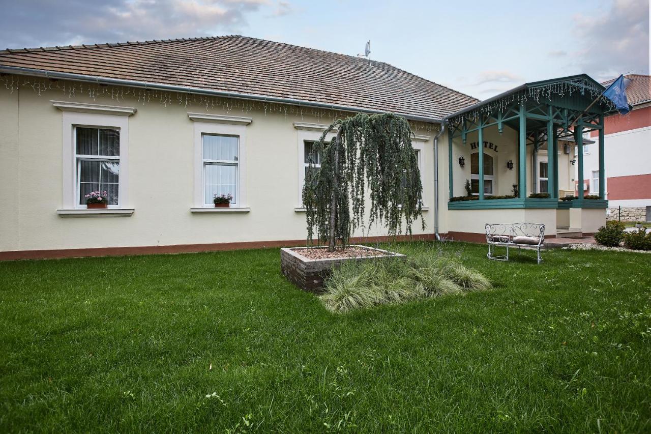 Aquasol Resort Mosonmagyaróvár المظهر الخارجي الصورة